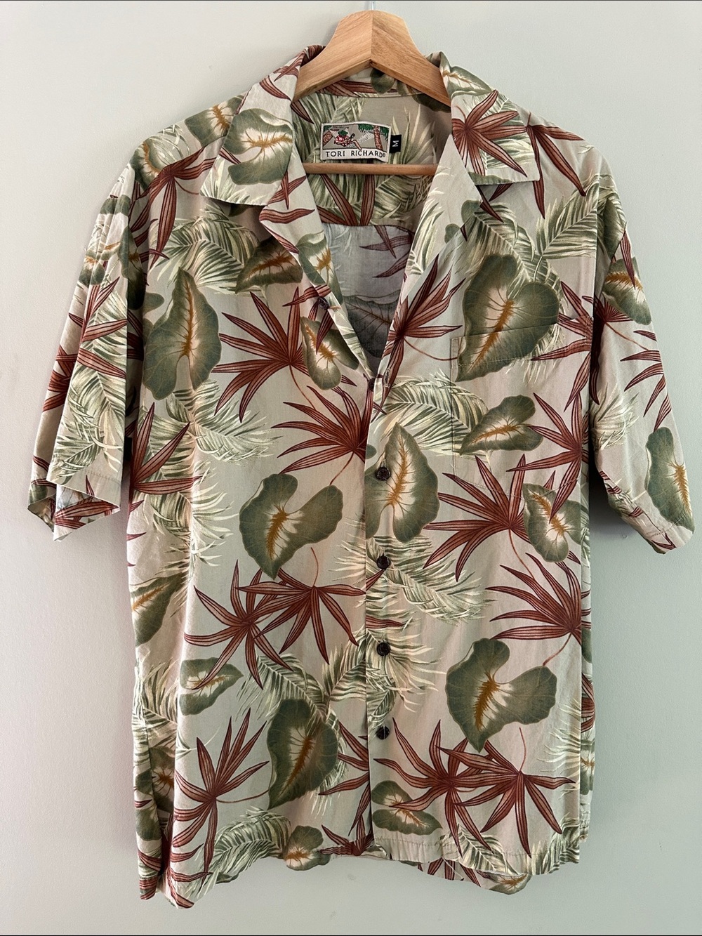 Tori Richard Short-Sleeve Hawaiian button-down